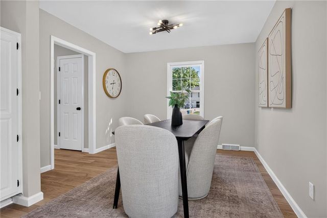 10610 W 170th Terrace, Overland Park, KS 66221