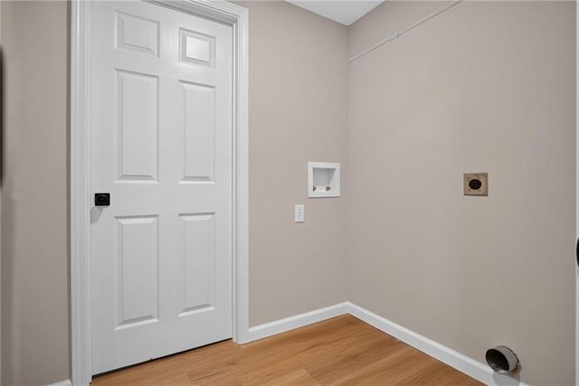 10610 W 170th Terrace, Overland Park, KS 66221