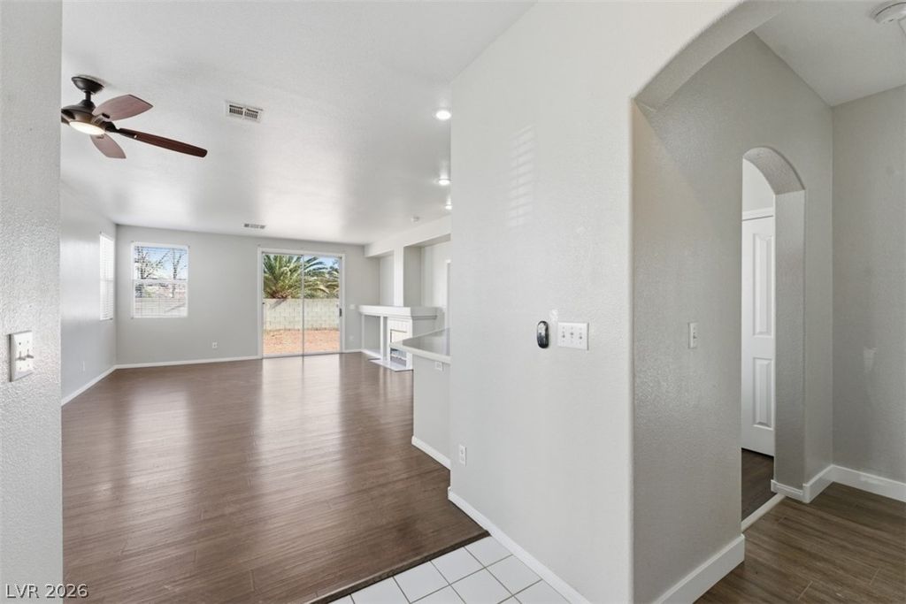 Image 8 of property listing at 1190 Stormy Valley Road, Las Vegas, NV 89123