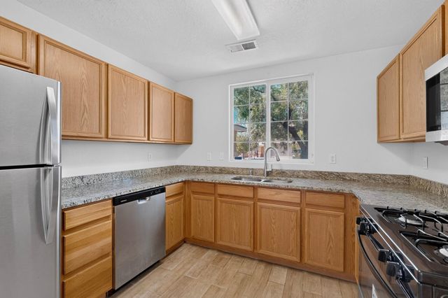 2756 Butch Cassidy Drive SW, Albuquerque, NM 87121