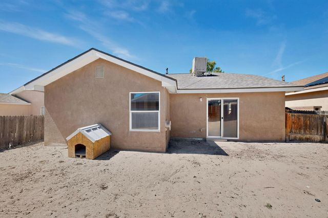 2756 Butch Cassidy Drive SW, Albuquerque, NM 87121
