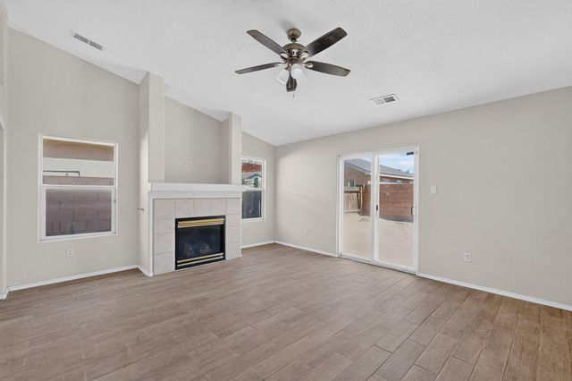 2756 Butch Cassidy Drive SW, Albuquerque, NM 87121