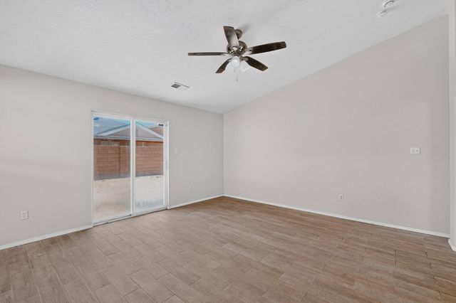 2756 Butch Cassidy Drive SW, Albuquerque, NM 87121