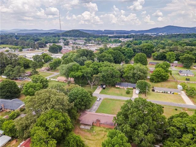 218 Meadow Lane, Cartersville, GA 30120