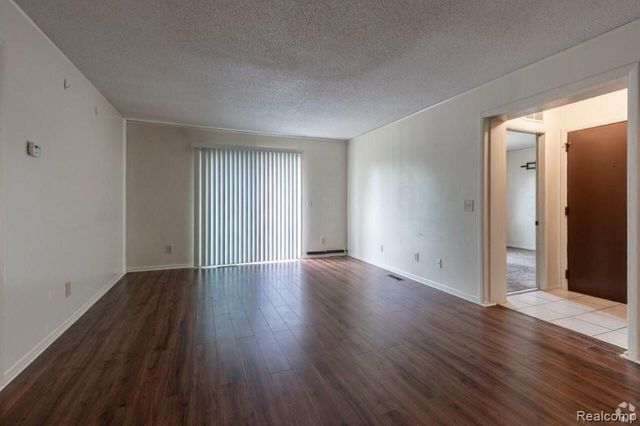 35775 Union Lake Road, Clinton Charter Township, MI 48035