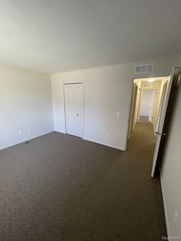 35775 Union Lake Road, Clinton Charter Township, MI 48035