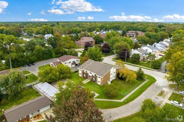 35775 Union Lake Road, Clinton Charter Township, MI 48035