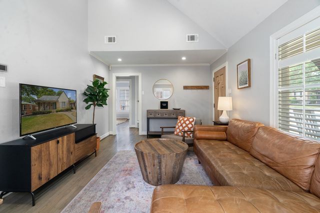 2619 Alco Avenue, Dallas, TX 75211