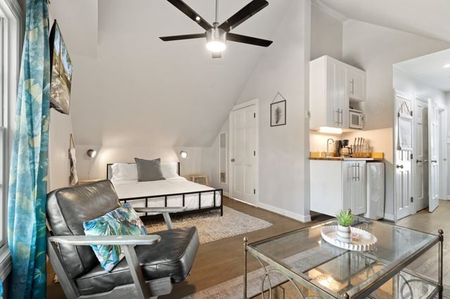 2619 Alco Avenue, Dallas, TX 75211