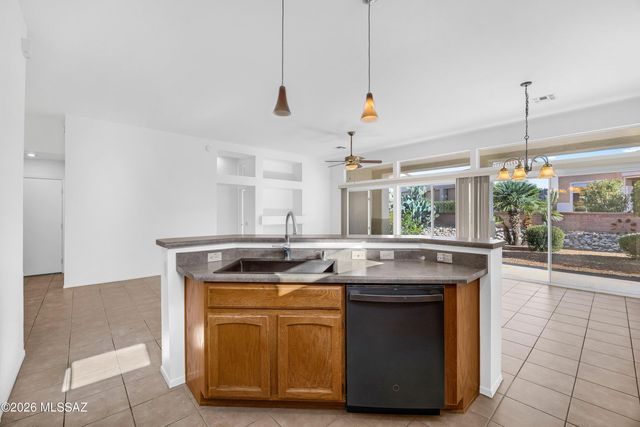 2303 E Indian Town Way, Oro Valley, AZ 85755