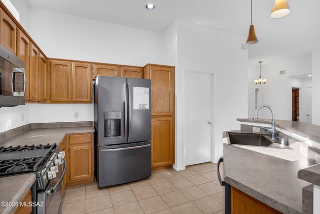 2303 E Indian Town Way, Oro Valley, AZ 85755