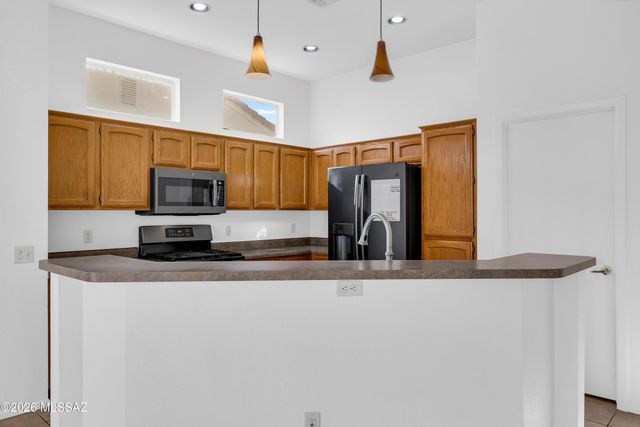 2303 E Indian Town Way, Oro Valley, AZ 85755