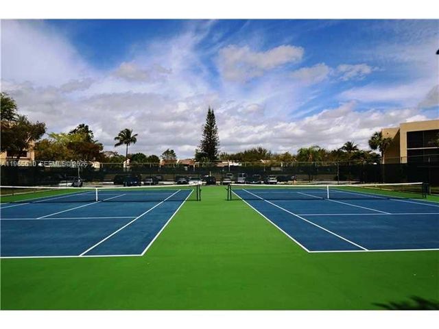 8065 SW 107th Ave 214, Miami, FL 33173