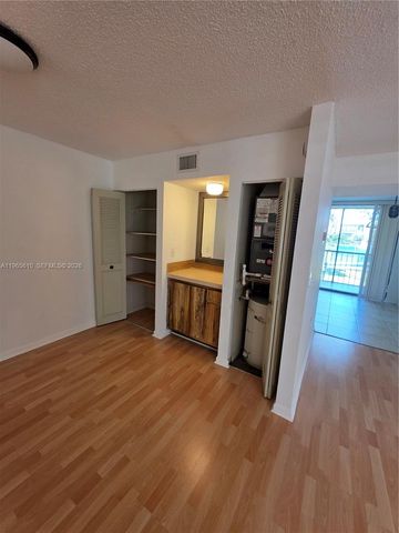 8065 SW 107th Ave 214, Miami, FL 33173