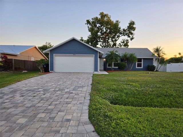 1074 SW Jennifer, Port St Lucie, FL 34953