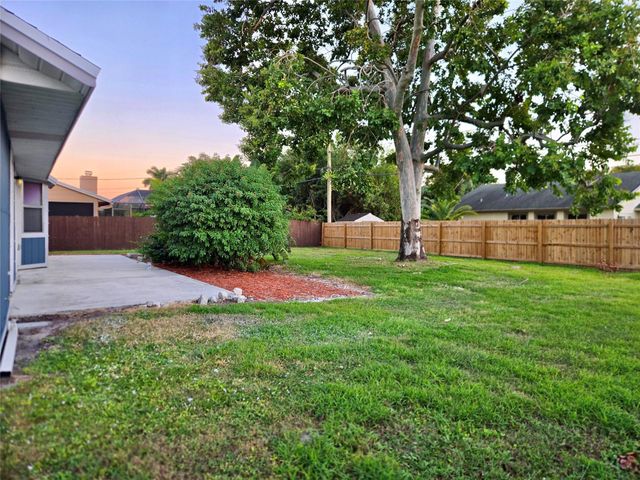 1074 SW Jennifer, Port St Lucie, FL 34953