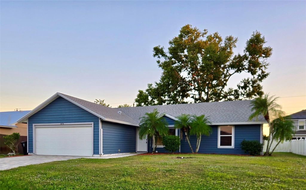 1074 SW Jennifer, Port St Lucie, FL 34953