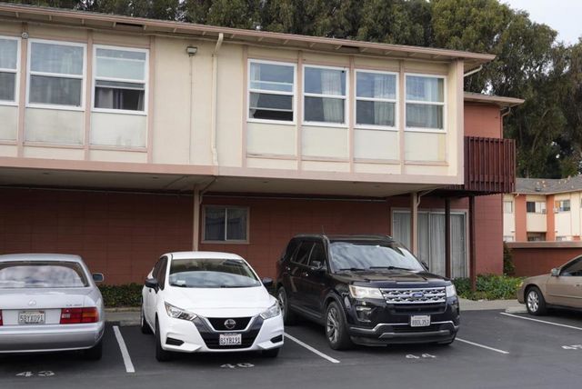 27505 Tampa Avenue 39, Hayward, CA 94544