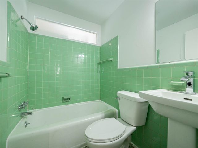 1019 Hasper Drive, Ann Arbor, MI 48103