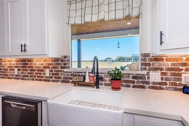 1705 County Road 451, El Campo, TX 77437