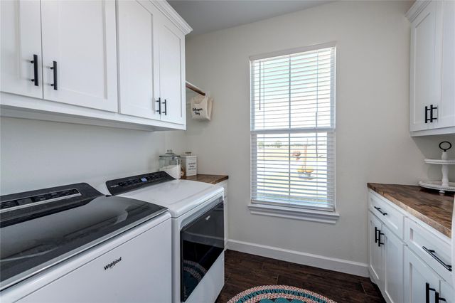 1705 County Road 451, El Campo, TX 77437