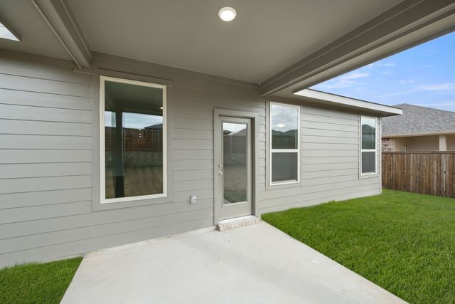 110 Honey Bee Drive, Cleburne, TX 76031