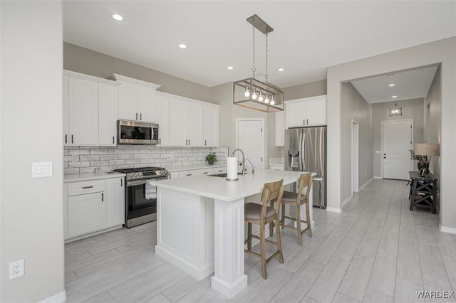 2365 E Calle Madrid, Fort Mohave, AZ 86426