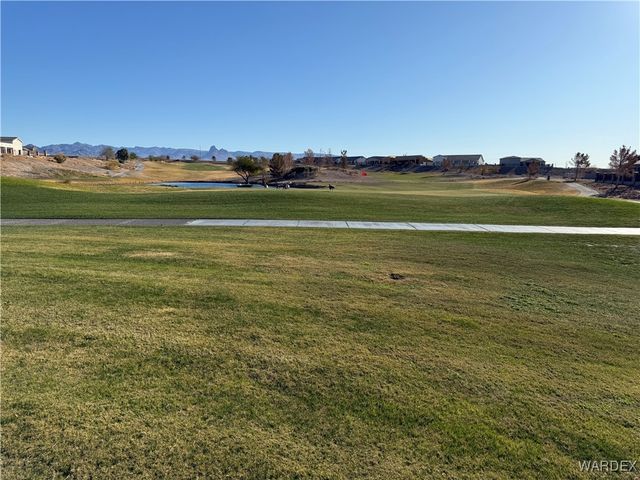 2365 E Calle Madrid, Fort Mohave, AZ 86426