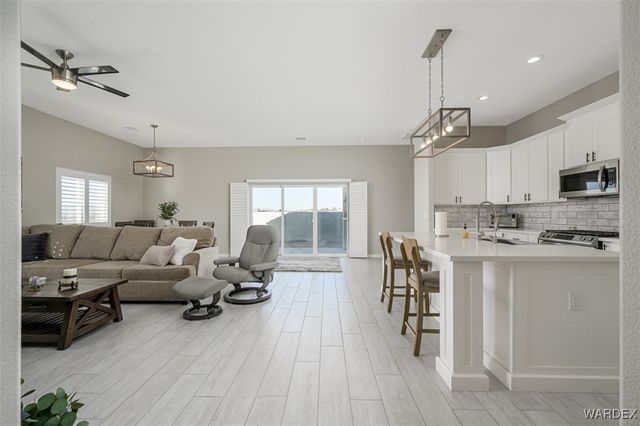 2365 E Calle Madrid, Fort Mohave, AZ 86426