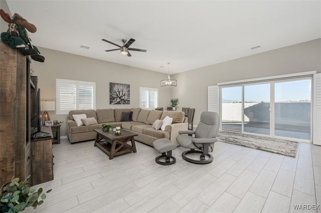 2365 E Calle Madrid, Fort Mohave, AZ 86426