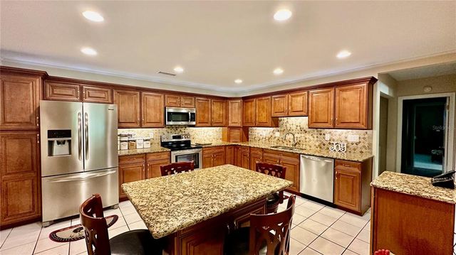 7520 KATHLEEN ROAD, Lakeland, FL 33810