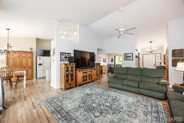 2912 Rentchler Road, Belleville, IL 62221