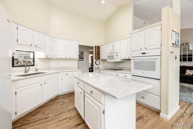 2912 Rentchler Road, Belleville, IL 62221