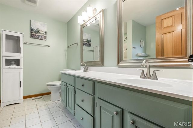 2912 Rentchler Road, Belleville, IL 62221