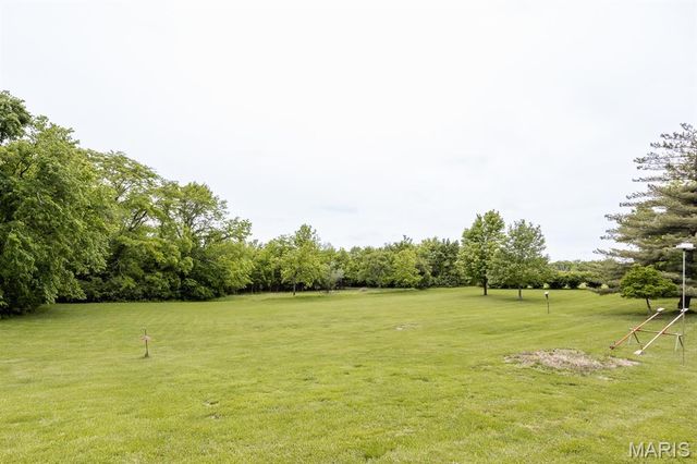 2912 Rentchler Road, Belleville, IL 62221