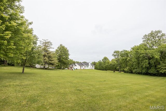 2912 Rentchler Road, Belleville, IL 62221