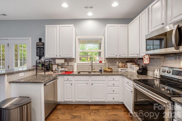 52 Black River Road, Fletcher, NC 28732