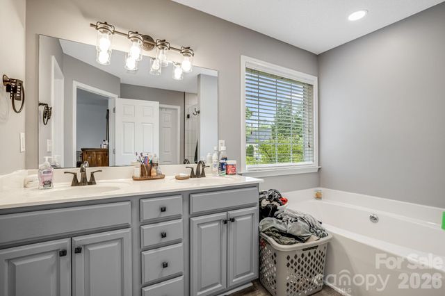 52 Black River Road, Fletcher, NC 28732