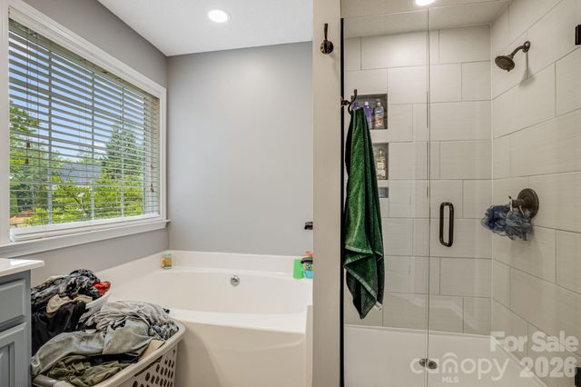 52 Black River Road, Fletcher, NC 28732