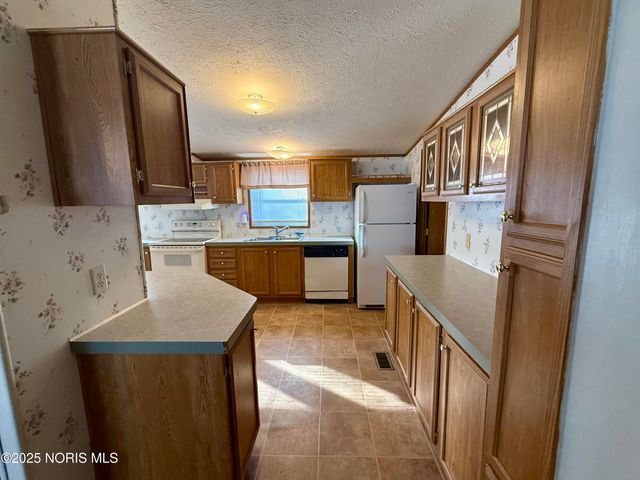 14900 County Road H, 37, Wauseon, OH 43567