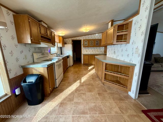 14900 County Road H, 37, Wauseon, OH 43567