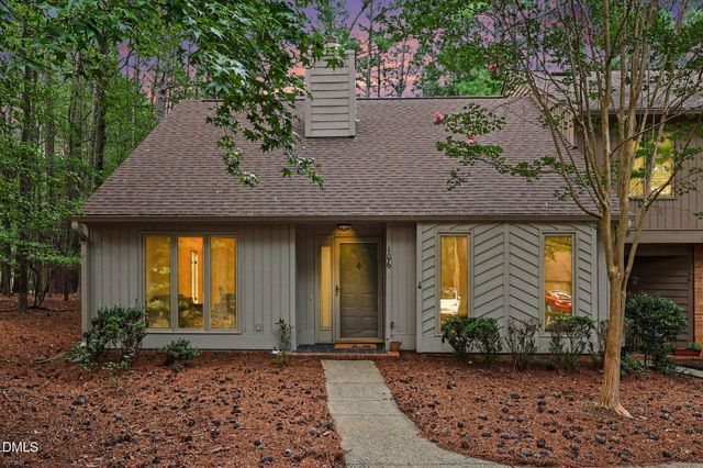 106 Old Stable Court, Chapel Hill, NC 27514