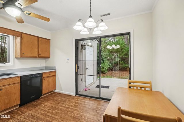 106 Old Stable Court, Chapel Hill, NC 27514