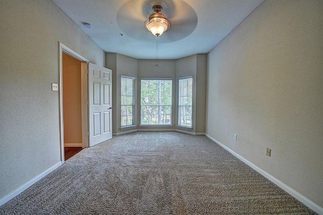 1901 Post Oak Park Drive 7402, Houston, TX 77027