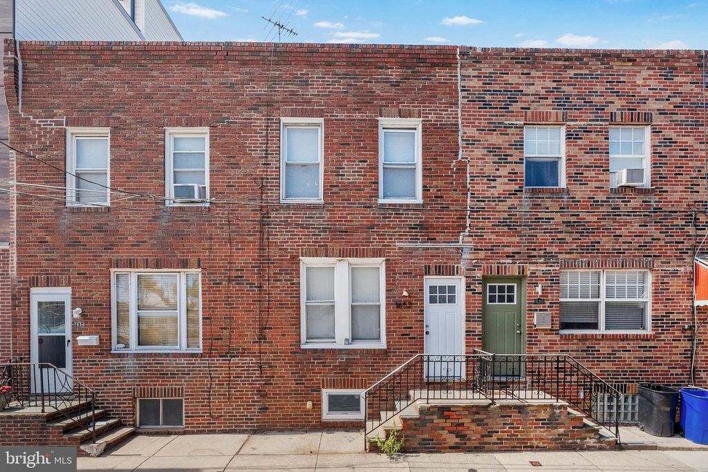 1652 S LECOUNT ST, Philadelphia, PA 19145