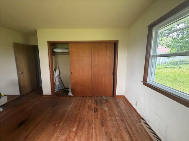 4400 Nursery Road, Cedar Rapids, IA 52404
