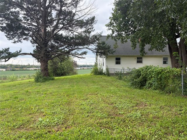 4400 Nursery Road, Cedar Rapids, IA 52404