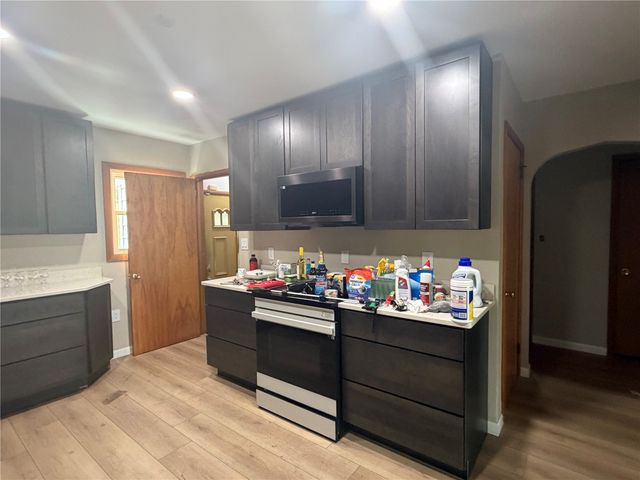 4400 Nursery Road, Cedar Rapids, IA 52404