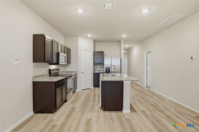 1126 Stone Valley Road A, Temple, TX 76502