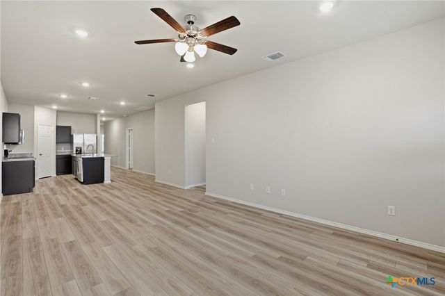 1126 Stone Valley Road A, Temple, TX 76502